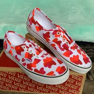 Vosda Mens Hand Drawn Valentine Hearts Flag Color Tennis Shoes for Mens Cute Casual Shoes Vosda Mens Hand Drawn Valentine Hearts Flag Color Tennis Shoes for Mens Cute Casual Shoes
